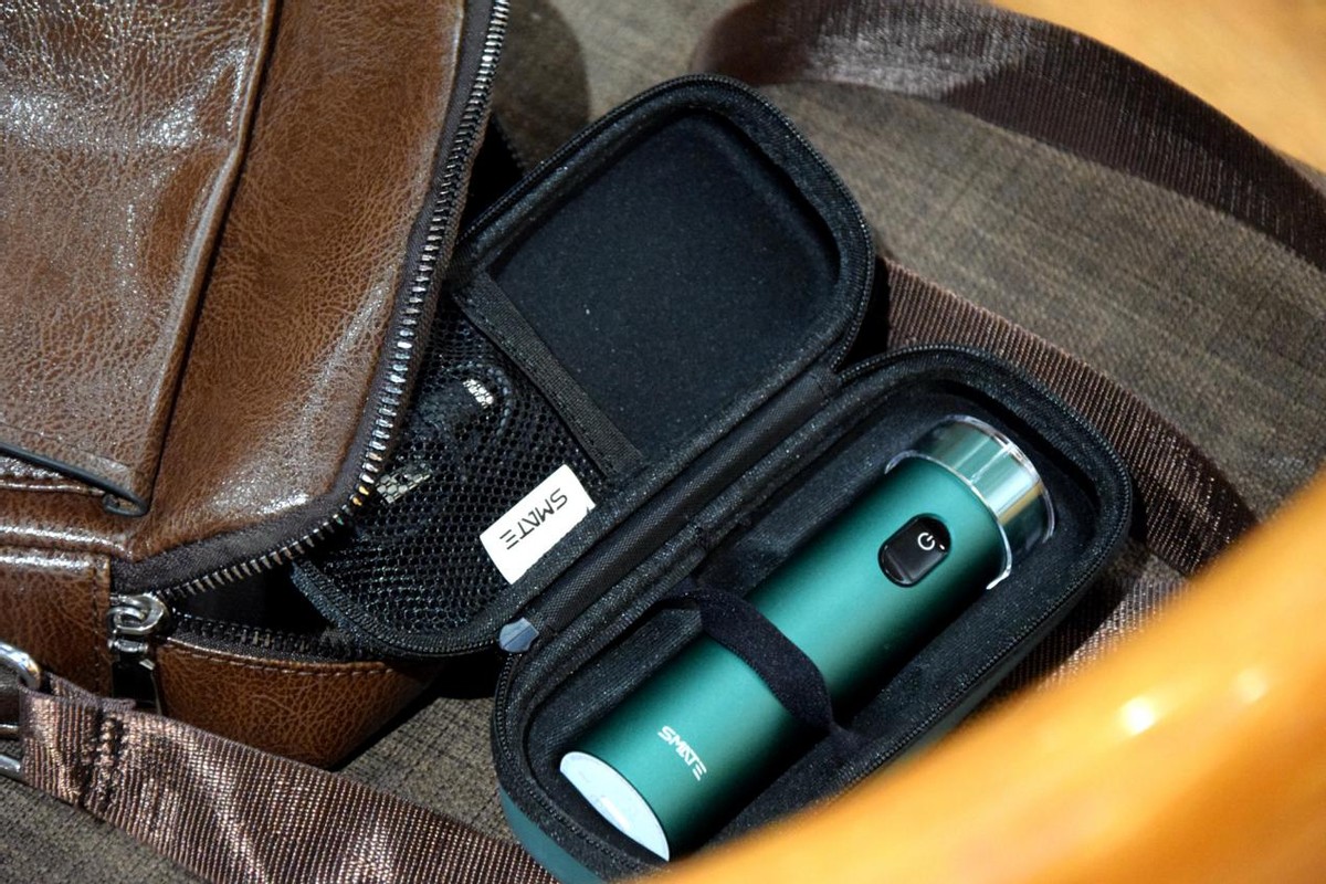 博朗和须眉剃须刀哪个好用,博朗剃须刀3系开箱评测