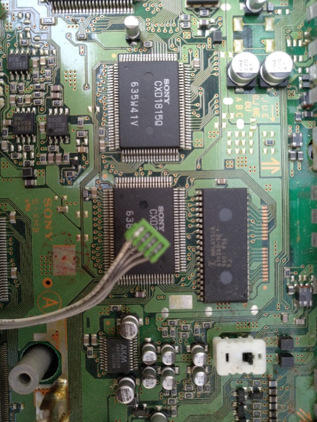 索尼ps1游戏机5000型,索尼PS1代家用电视游戏机