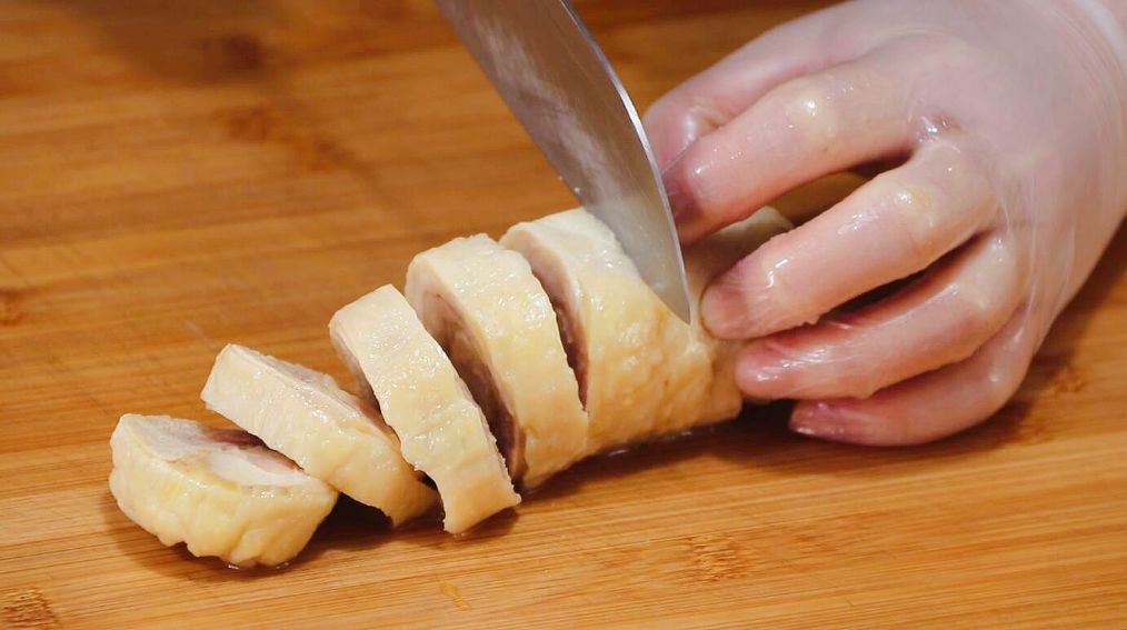 不用调料简单做鸡腿,不用油做的鸡腿怎么做最好吃