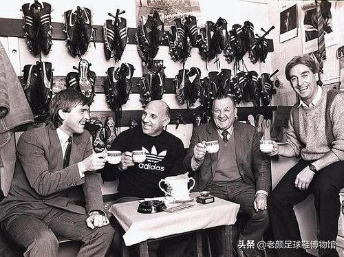 猎鹰人足球鞋,猎鹰儿童足球鞋