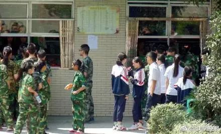 学校门口为什么禁止开放小卖部,为什么中小学校内禁设小卖部