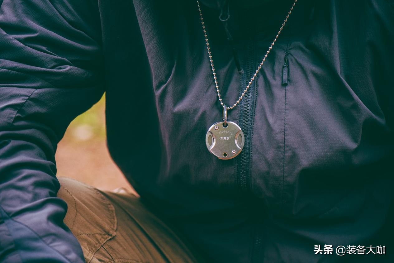 武装到牙齿的防弹套装,武装到牙齿的装备