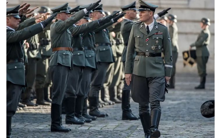 歇斯底里英文原意,歇斯底里这个成语怎么来的