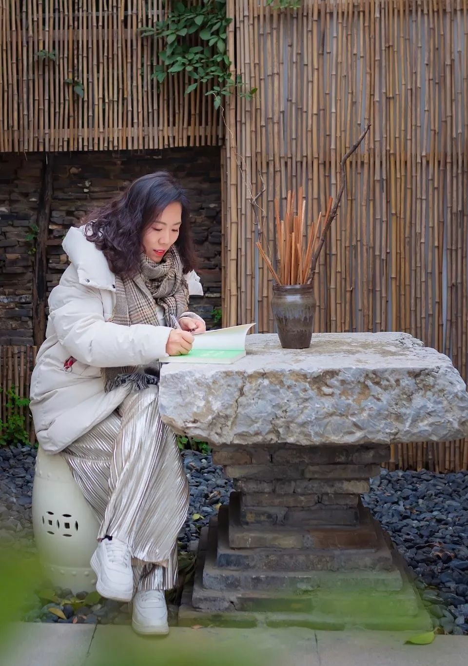 七年前辞职的女老师现状,辞职看世界的女教师现在怎么样了