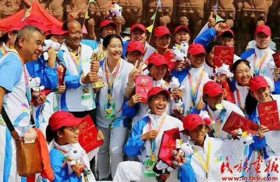 玉溪女健身教练,玉溪体育运动学校女子篮球队教练