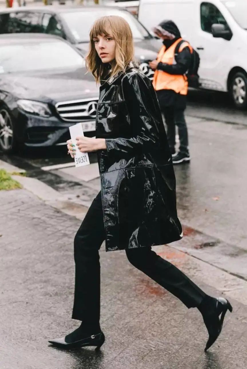 别再露脚踝了,今冬不流行露脚踝了露袜才更时髦