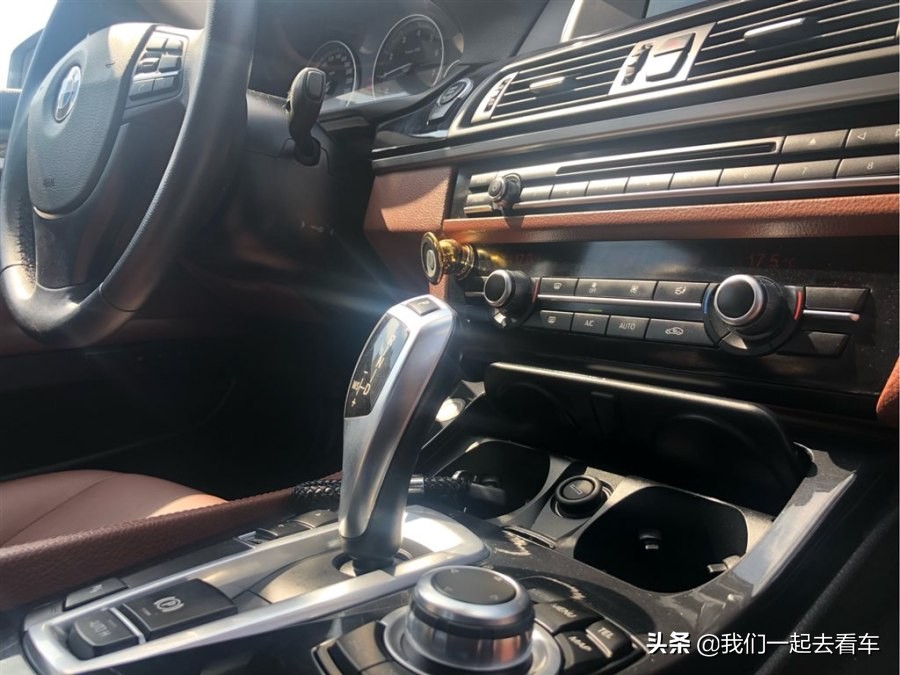 花16万买宝马5系,朋友花了20万买的车