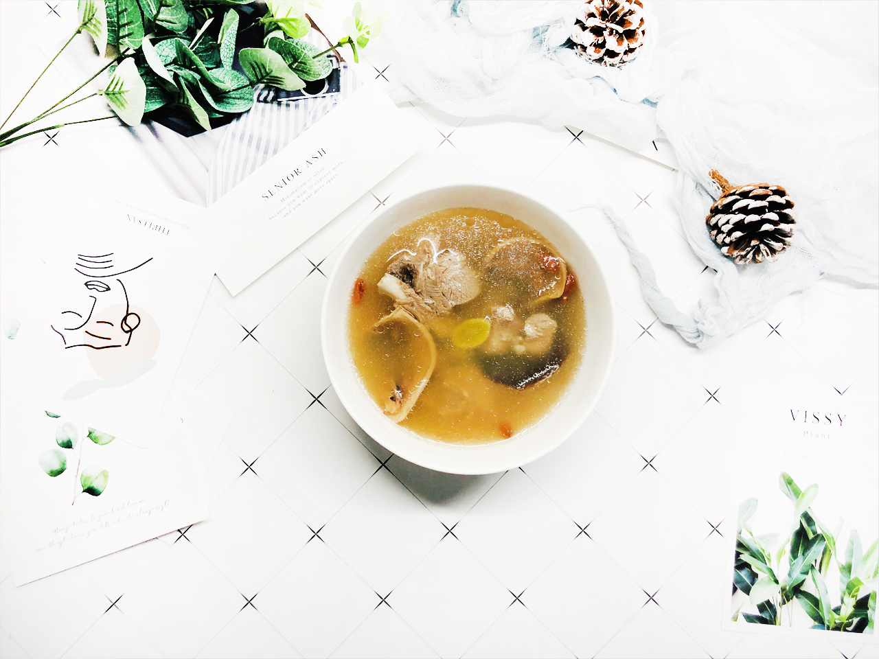 鲜墨鱼煲什么汤好喝,煲鲜墨鱼汤正宗做法