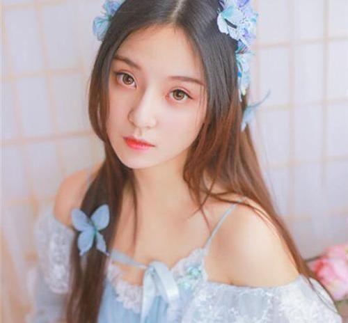 圆脸瘦脸方法学生党最快告别圆脸,大圆脸适合什么自己打理的发型