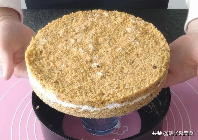 不用面包糠的蛋糕制作,不用烤箱也能做出松软香甜的蛋糕