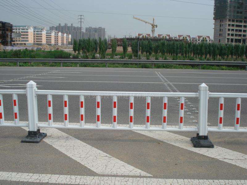 热门护栏网厂家,道路护栏围栏厂家