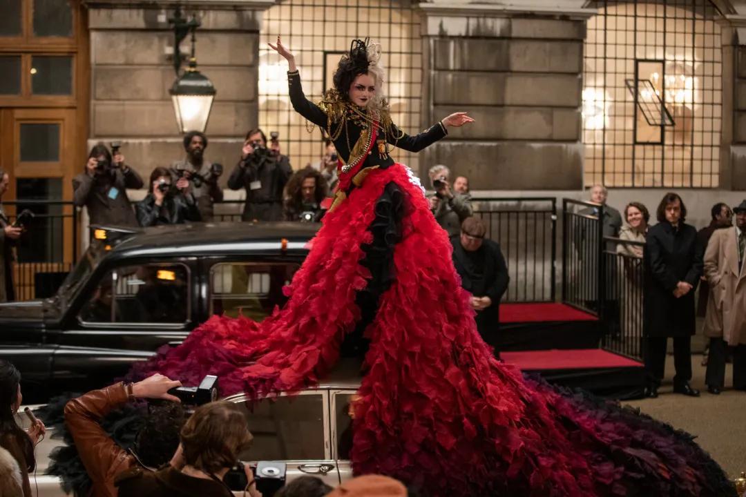 时尚女魔头黑白魔女库伊拉,时尚女魔头电影解说库伊拉