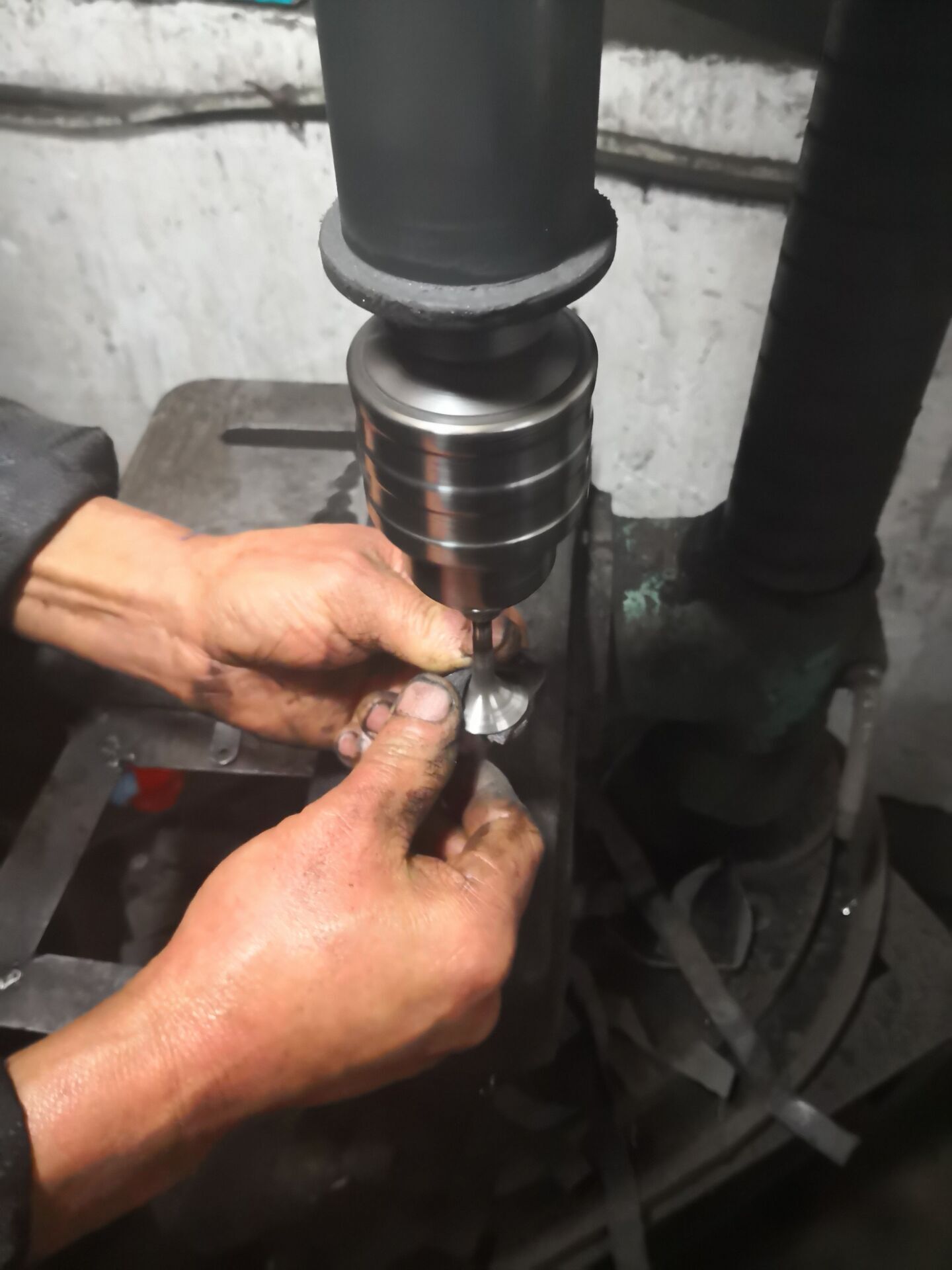 2020奥迪q3烧机油吗,奥迪q3烧机油彻底修复