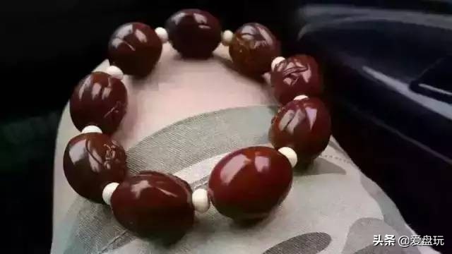 盘玩包浆后变黑的文玩,包浆手串盘玩11毫米