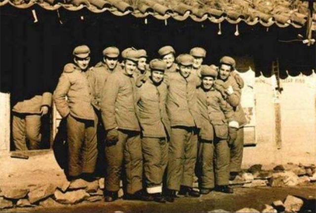 志愿军战俘营的特殊待遇：衣服鞋子定制的，开设运动会还有奖品拿