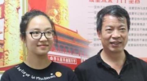 高考励志考清华的女生,女孩高考考了状元后续