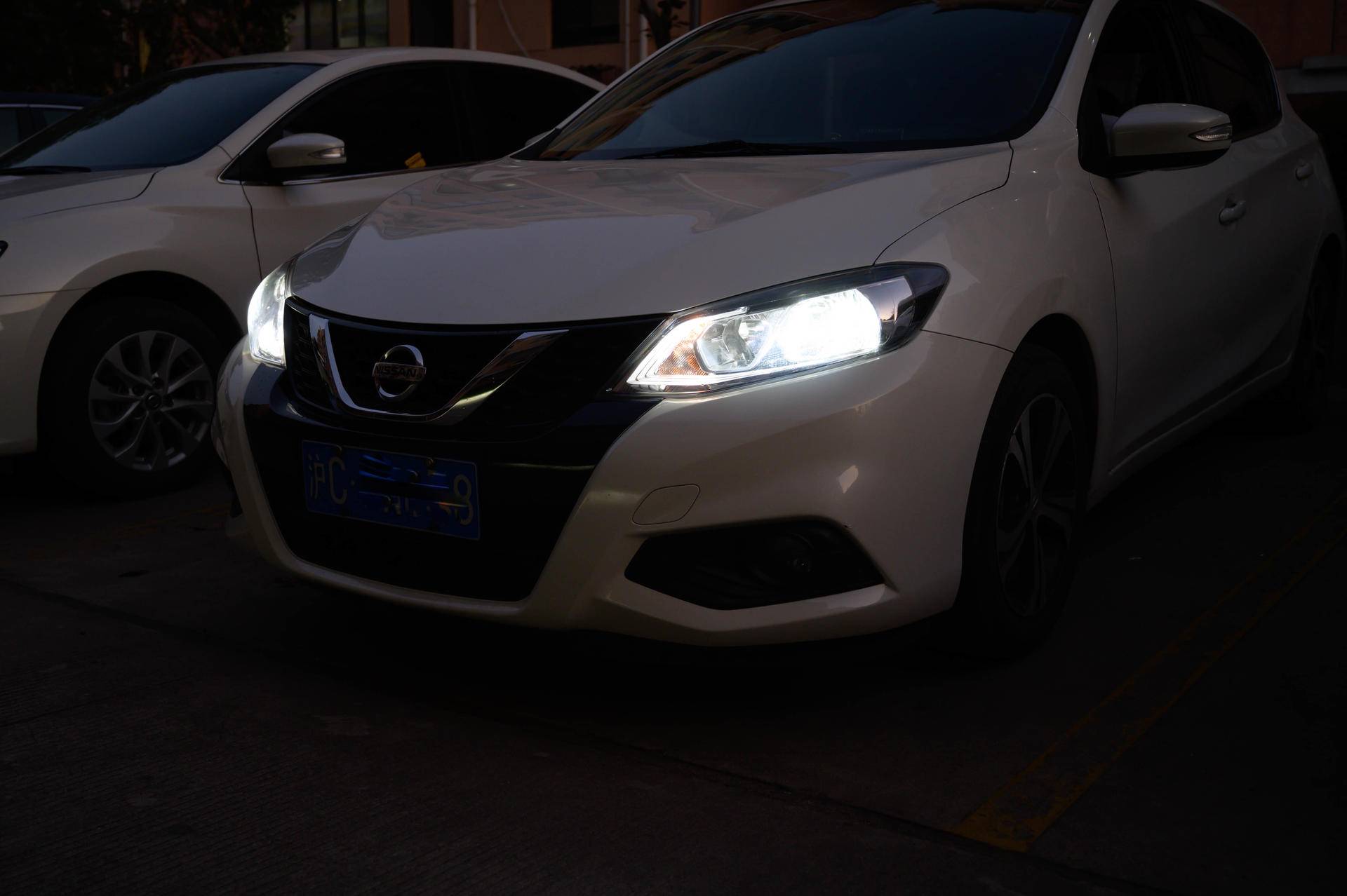 爱车再次炯炯有神,行车安全最重要,更换飞利浦大灯记录