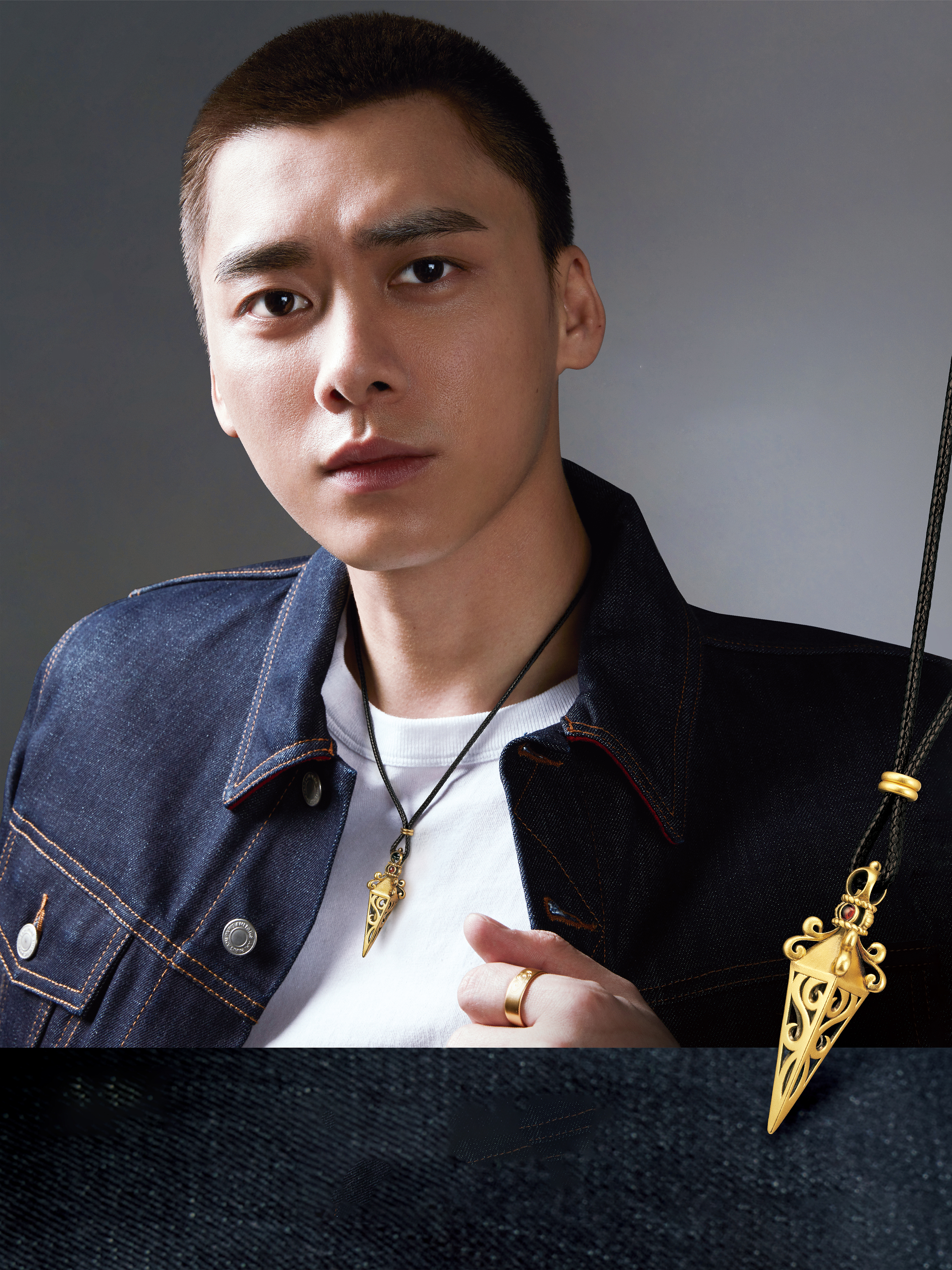 李易峰六福珠宝活动,李易峰六福珠宝吊坠