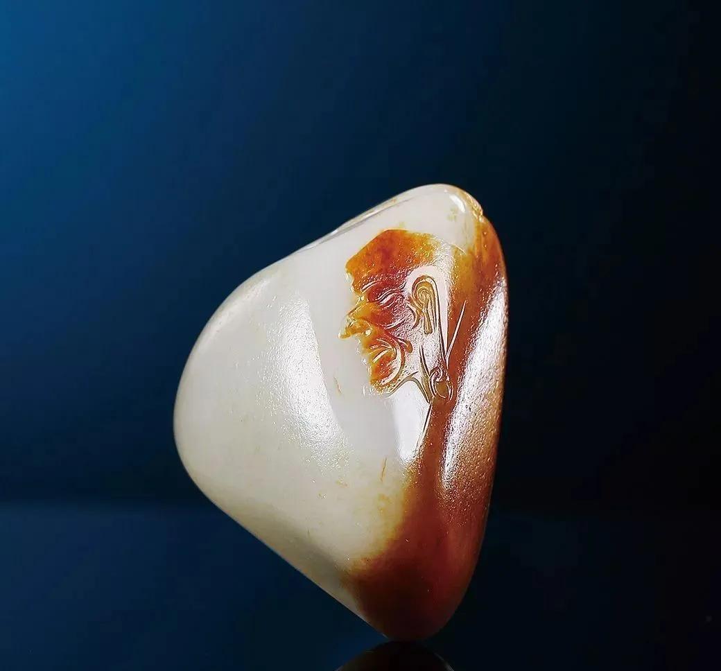 和田玉籽料中的八座金山