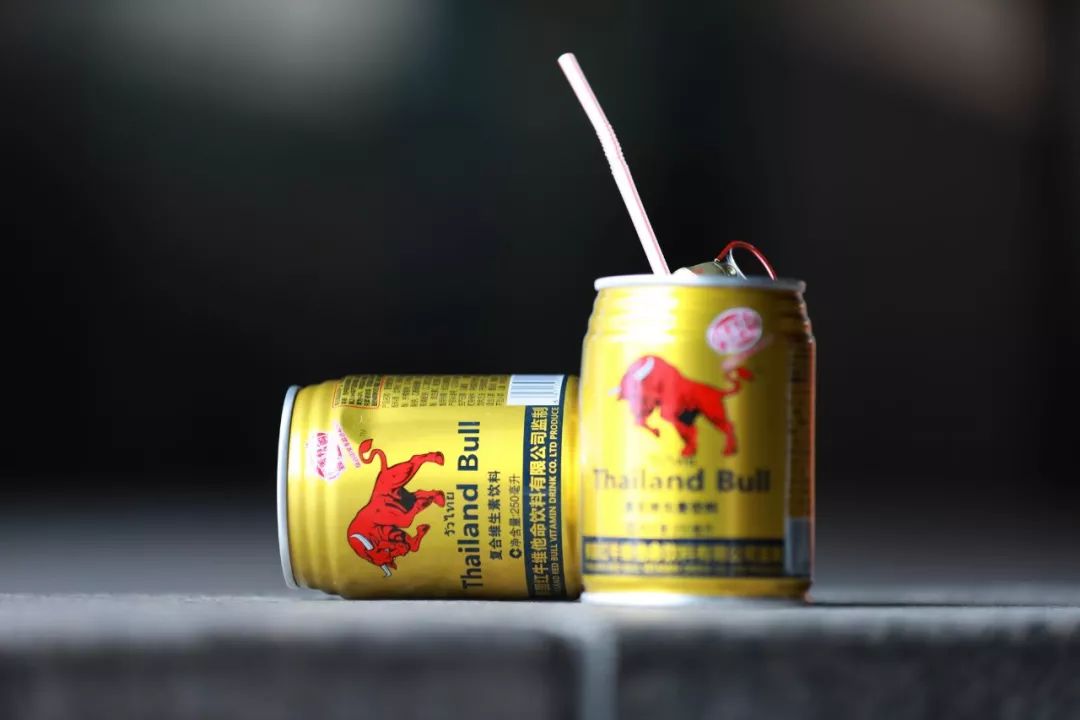 55岁退休女人创业,55岁大妈创业易拉罐