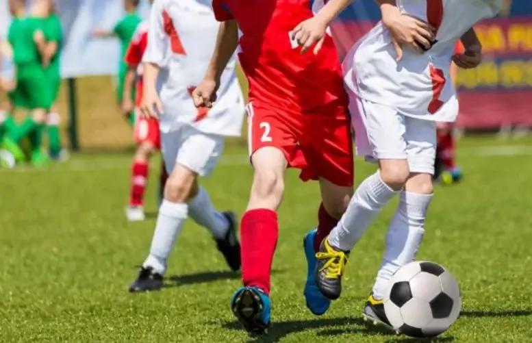 年纪越大越喜欢足球了,中国足球比中国教育更有希望