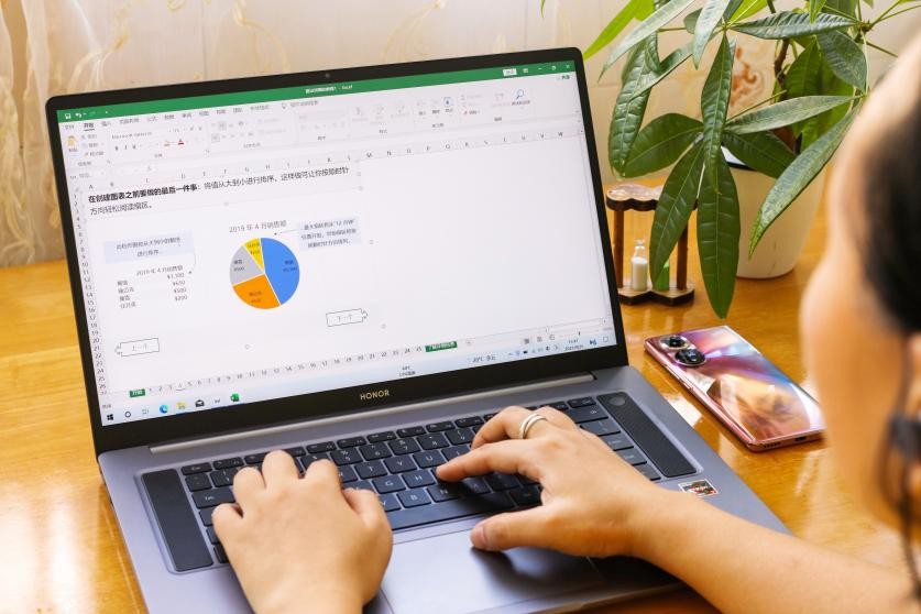 游戏本能像轻薄本一样用吗,荣耀16magicbook锐龙版测评