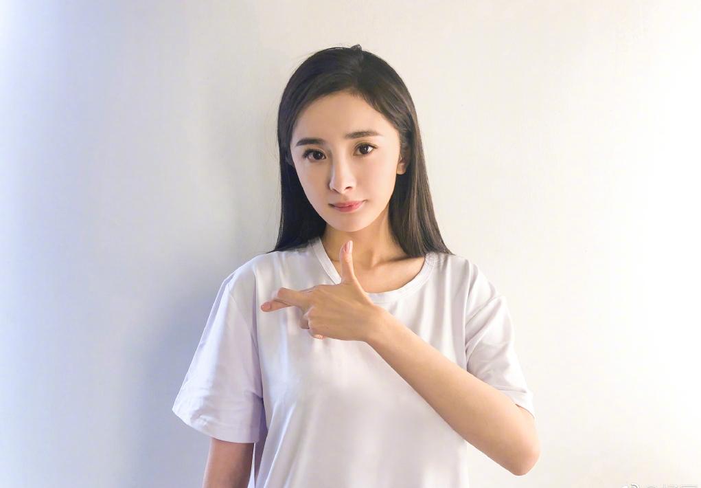 杨幂当年被黑得有多惨,杨幂所经历的血雨腥风