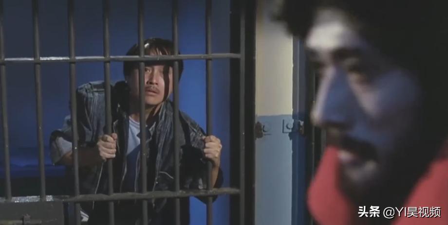 张学友经典喜剧，许冠英搞笑担当，头顶*裤内**斗僵尸《猛鬼差馆》