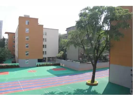 东城根街小学b区是不是学区,东城根街小学好还是石笋街小学好