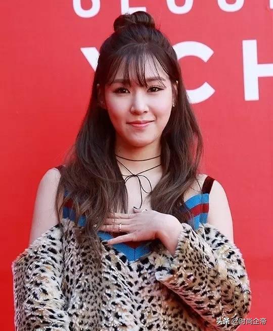 最近很火的空气刘海发型,减龄空气刘海发型