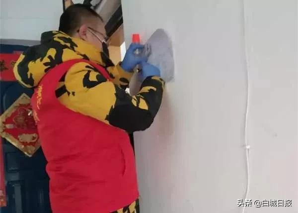 点滴爱心汇聚,爱心汇聚力量真情共筑希望