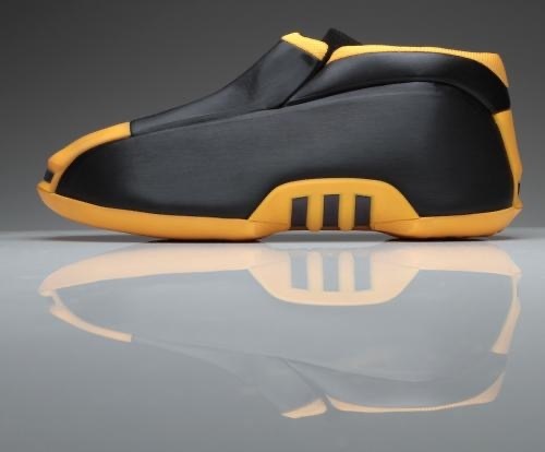 阿迪达斯这些年出的最好看篮球鞋,阿迪达斯新球鞋有哪些