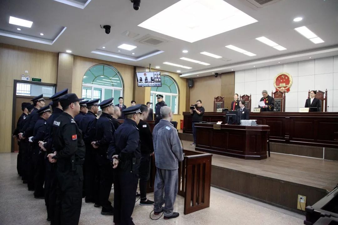 最高无期徒刑17人涉黑案一审判决,涉黑案一审全部认罪认罚多久宣判