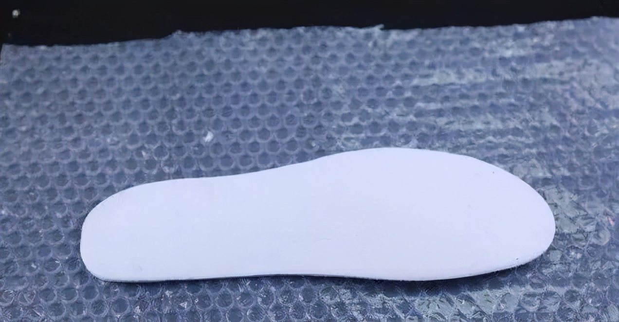 快递里气泡垫放卫生间和厨房,快递里的气泡垫放厨房里有什么用