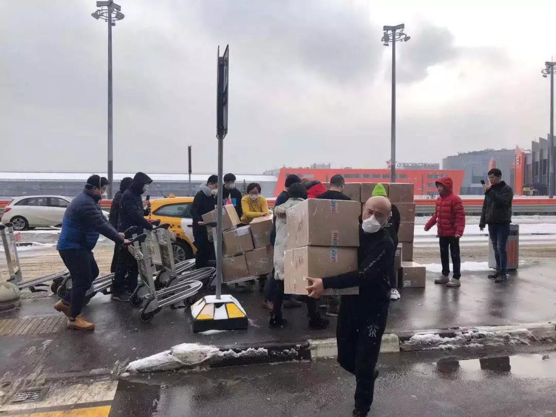 转运100吨抗疫物资,俄罗斯送60吨抗疫物资