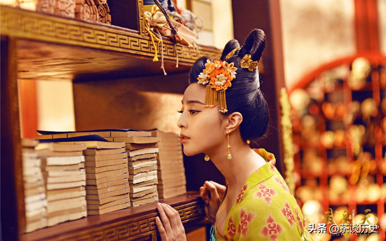 武则天在位时唐朝称什么,武则天生前叫什么