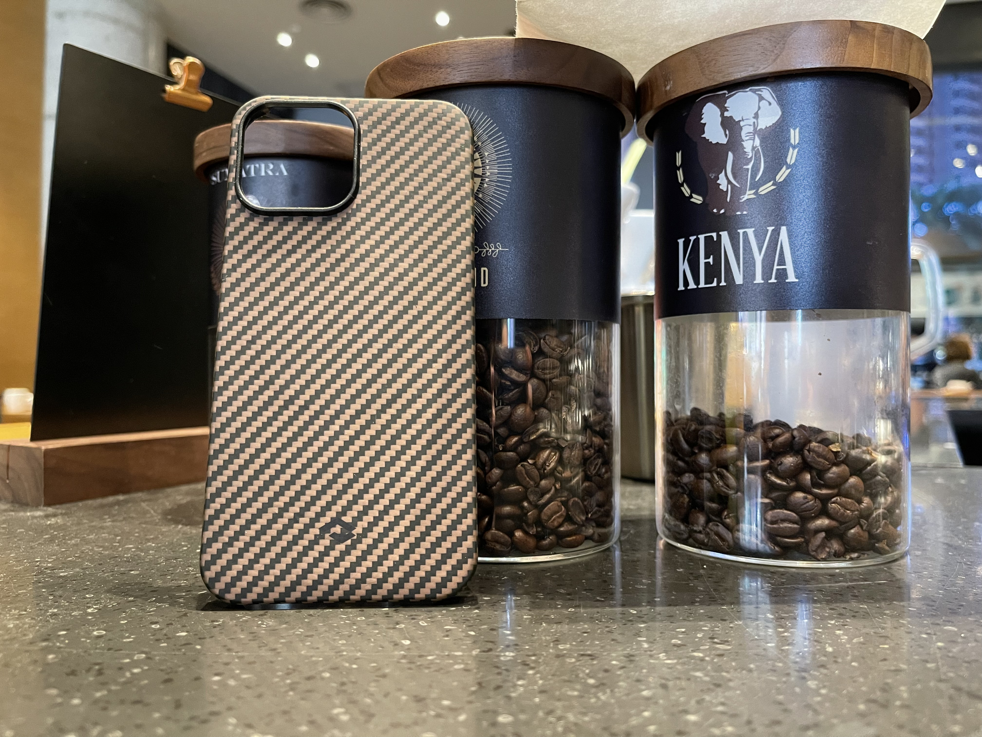 pitaka磁吸手机壳推荐,各品牌磁吸手机壳测评