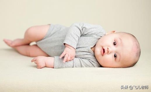 新生儿脐带发红怎么处理,新生儿脐带还没掉有臭味周围发红