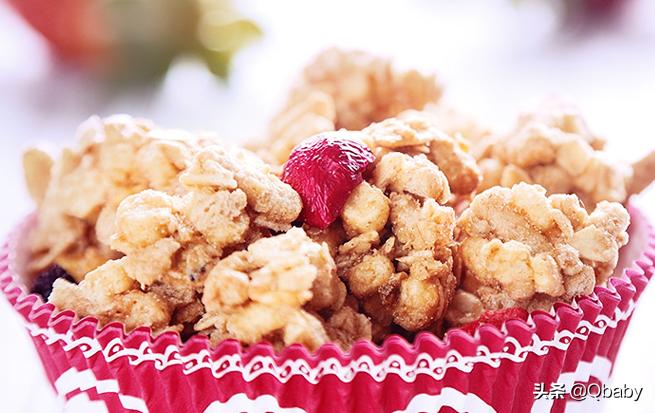 麦片的多种吃法加纯牛奶,天凉了吃早餐