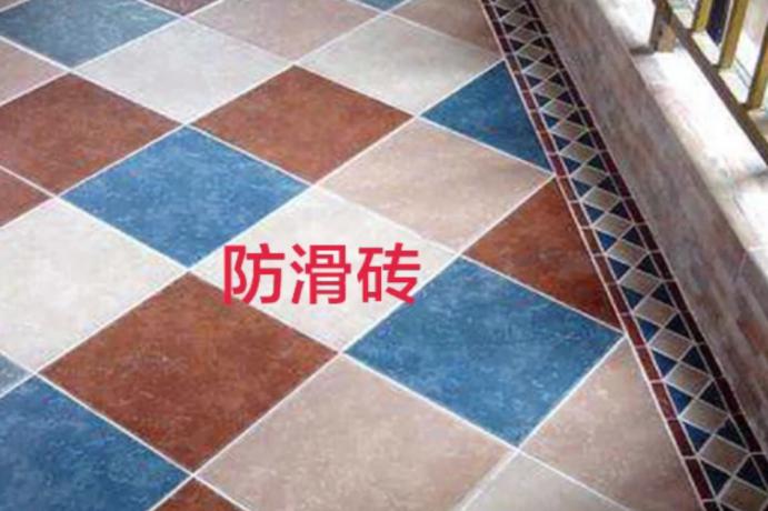 阳台洗衣机怎么放合理,洗衣机放阳台下水注意事项