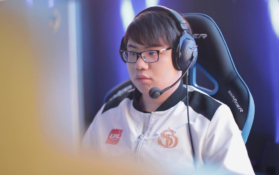 英雄联盟天使凯尔中单,英雄联盟天使凯尔后期厉害不