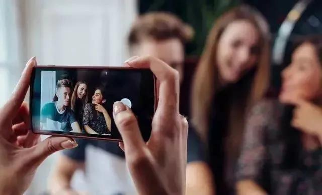 工资5000一年能存多少,年轻人下班后搞副业月入过万