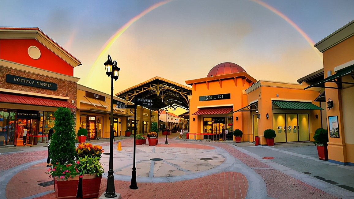 首届北京网红打卡地展播：八达岭奥莱