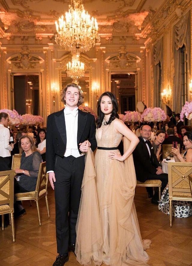 华为千金大小姐,华为二千金高调现身衣品不输杨幂