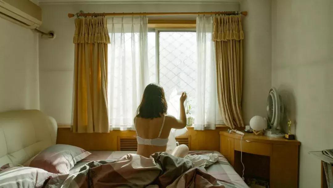 身体不能由自己做主,自己的性别不是自己决定的