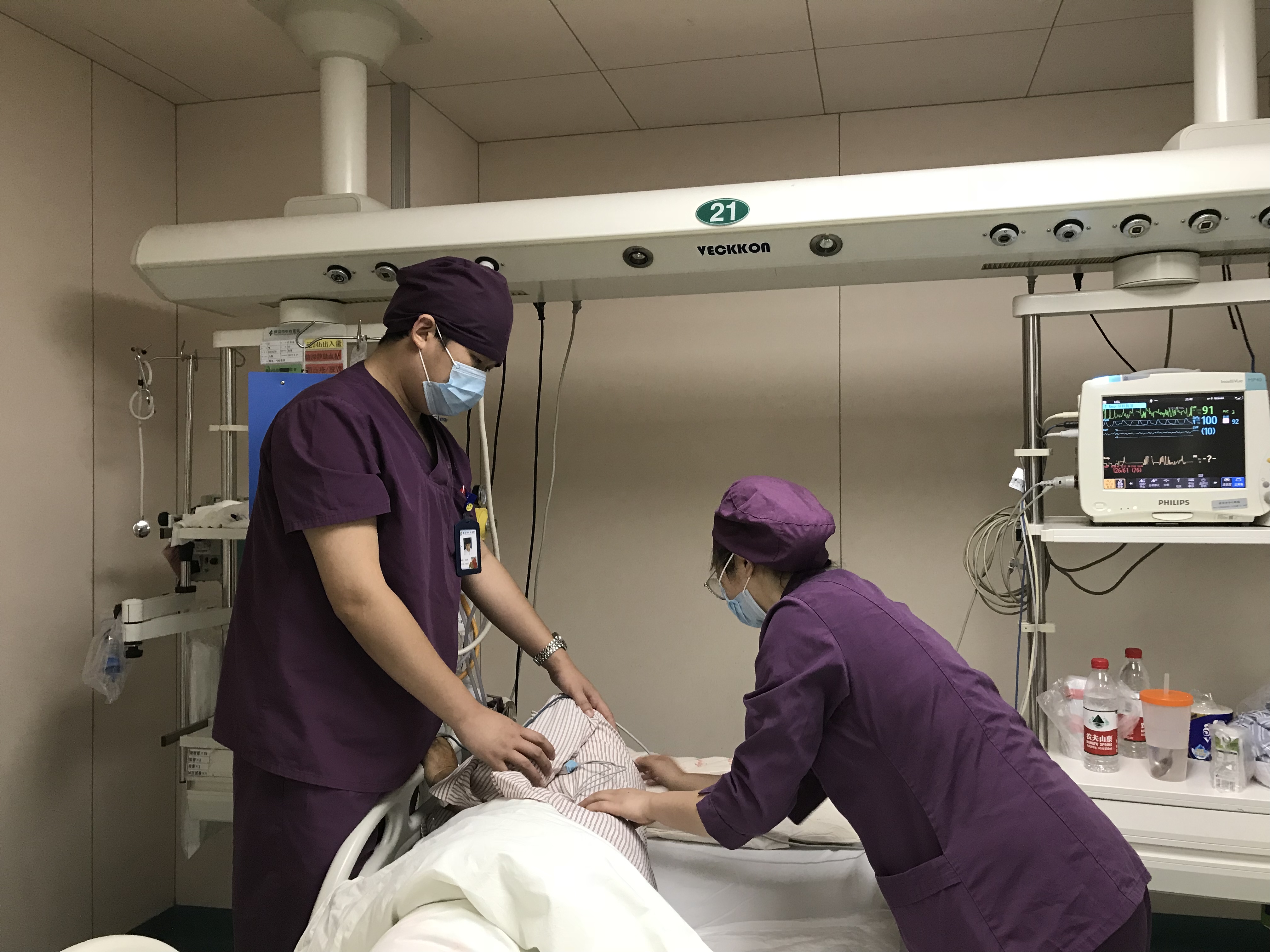 脚被玻璃扎到需要打破伤风吗,脚踝被玻璃划伤要打破伤风吗