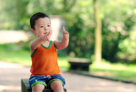 90后甜品店创业案例分享,20万开甜品店创业思路