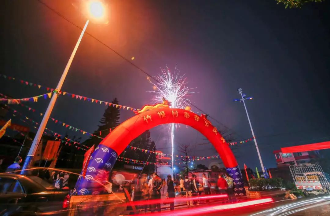 不变的是味道改变的是距离,不变的是茶颜悦色的味道