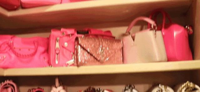 网红如何抗疫？婊气又毒舌的J姐，正在推特上直接打钱