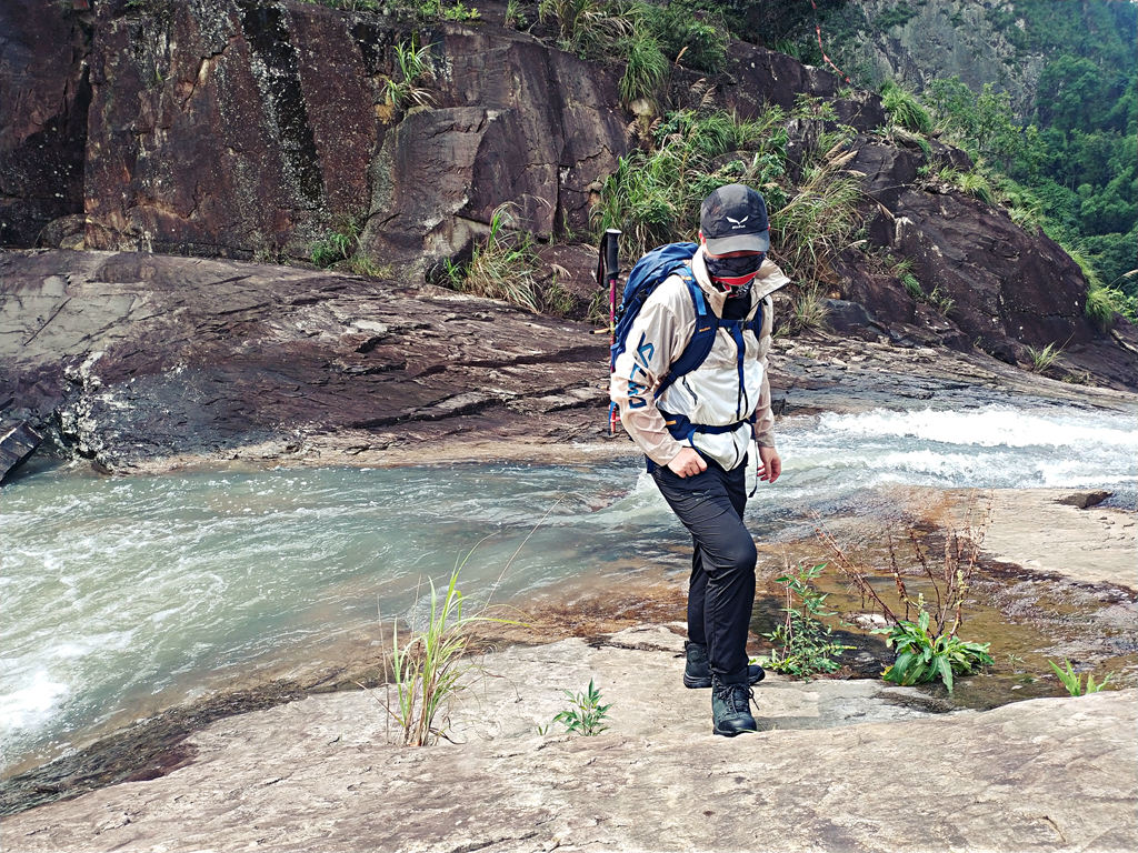 遨游仕登山鞋测评,遨游仕T1全地形鞋